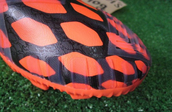 サッカースパイク アディダス プレデター インスティンクト ジャパン HG adidas アディダス プレデター インスティンクト ジャパン HG WC