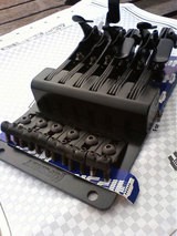 On Ott  Hipshot trilogyブリッジ搭載エレキギター Amazon.co.jp: 【国内正規品】 HIPSHOT ヒップショット 7弦
