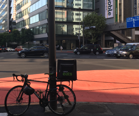 Ubereatsはイケメン配達員が多いのか？？ : 世界中でウーバーイーツ 