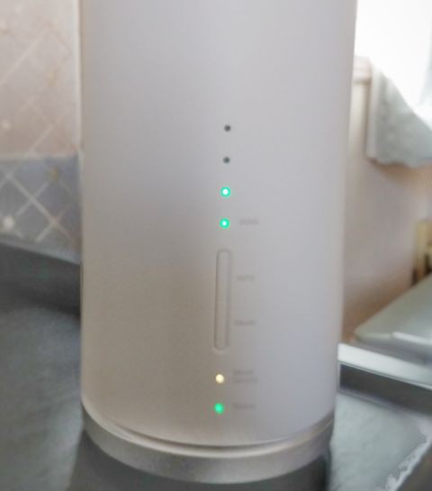 原因はauレピータとSpeed Wi-Fi HOME の置場所だった？ : 編み