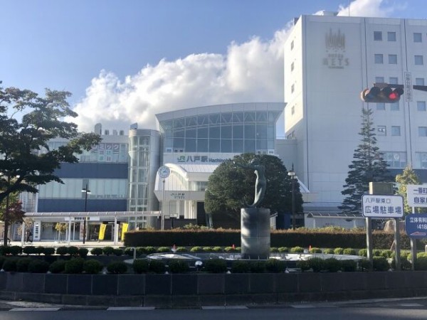 青森県民ワイ はぇー やっぱ八戸は都会やなぁ コノユビ