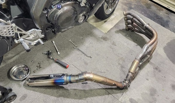 CBR1000RR SC57 TSRサイド出しフルエキ ※完成 : 磯子岸壁夜遊び倶楽部#45