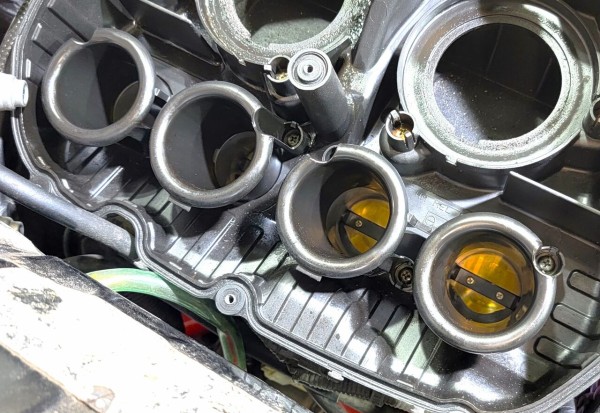 CBR1000RR SC57 インジェクター8本交換 : 磯子岸壁夜遊び倶楽部#45