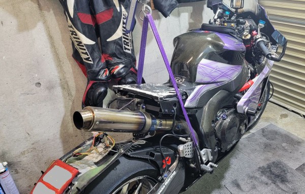 CBR1000RR SC57 マトリス リアサス交換 : 磯子岸壁夜遊び倶楽部#45