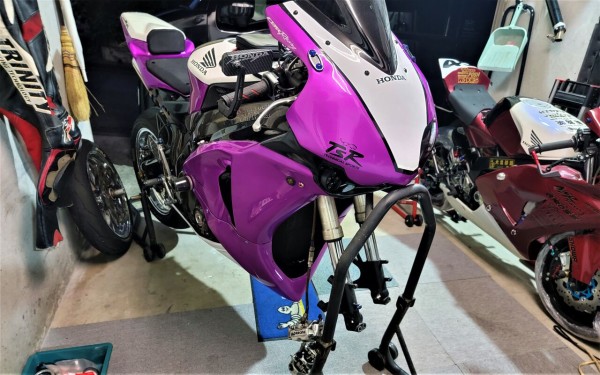 ルタオジャパン CBR1000RR SC57 フロントフォーク ルタオジャパン様 専用 CBR1000RR SC57 フロントフォーク - メルカリ