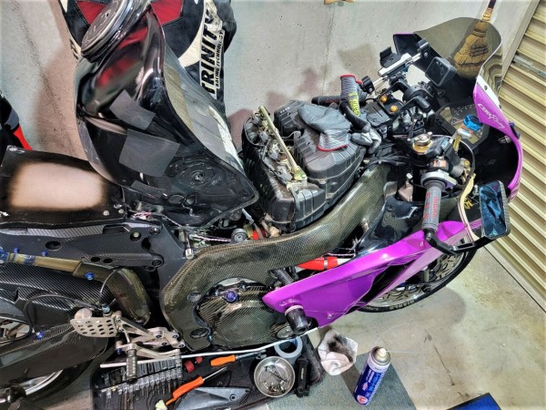 CBR1000RR SC57前期 速度補正 スピードヒーラー取付 : 磯子岸壁夜遊び