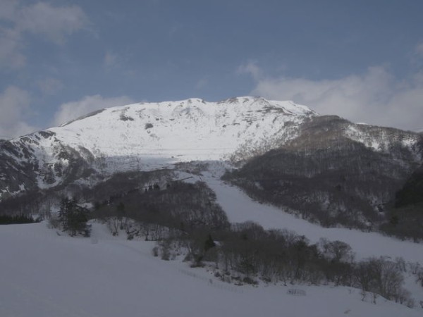 冬の伊吹山 分け入っても分け入っても白き山