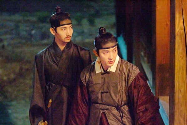 夜を歩く士」DVD＆Blu-ray､8月2日(火)より発売・ﾚﾝﾀﾙ開始! : ウリ イ