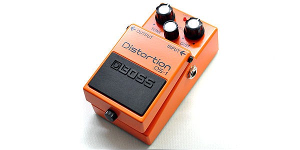 BOSS DS-1 Mod Ultra（Keeleyモディファイ） New Boss DS-1 vs Boss DS-1 Keeley Ultra Mod - YouTube