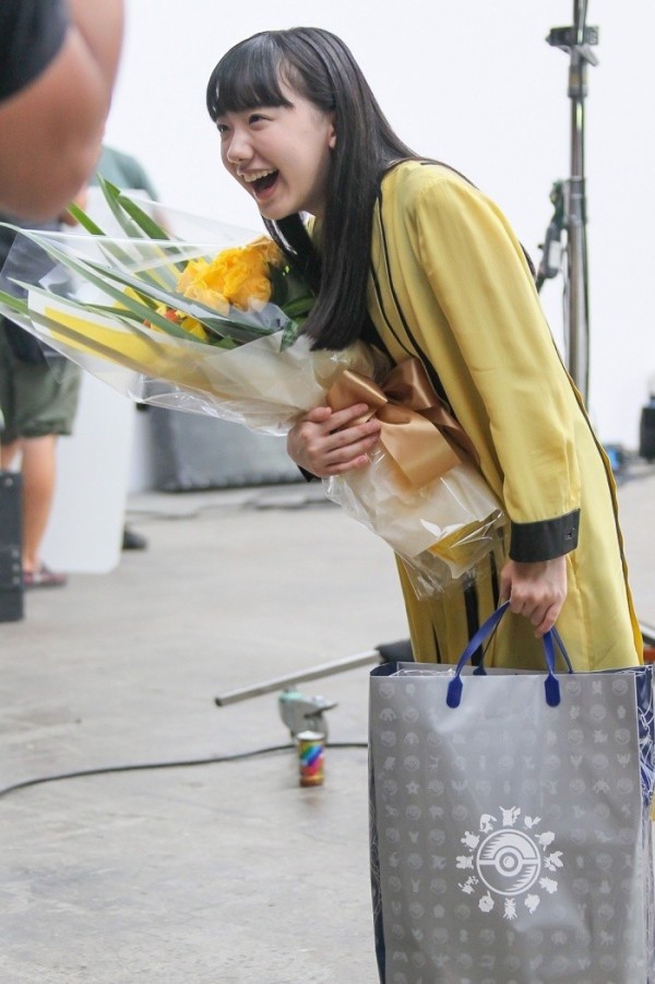 画像55枚 Cm 任天堂 ポッ拳 ヤマザキ 中華まん ケイ オプティコム Eo光 スマホ篇 芦田愛菜 あしだまなちゃん 13才 中学1年生 動画 子役タレント応援ブログ