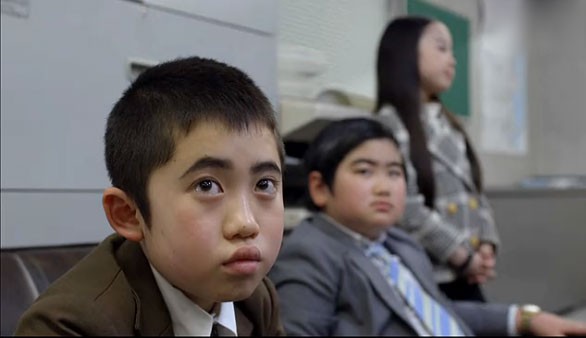 △△△ミツカン おむすび山 CM 「チャック違い編」動画 鏑木海智