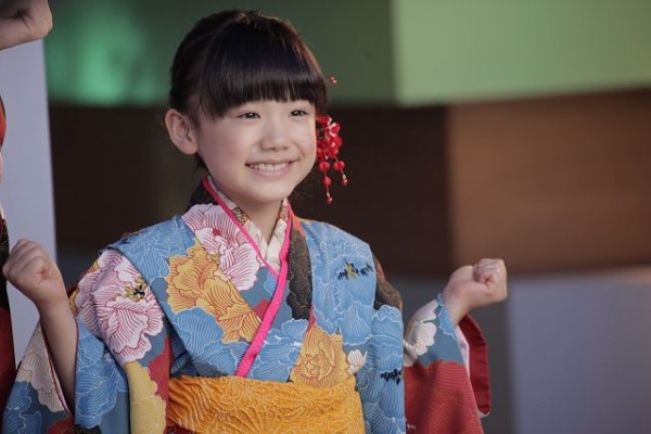 ◇芦田愛菜ちゃん、着物姿で桐谷美玲さんとキャノンPIXUS新