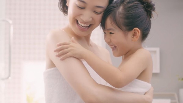 佐藤百合香ちゃん ｃｍ 花王 ビオレu ボディウォッシュ うるおい守る篇 動画あり ビオレユー 15年10月 子役タレント応援ブログ