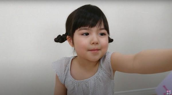 Cm ヤクルト いつも笑顔で 篇 お届けもの 篇 加藤柚凪 かとうゆずなちゃん 4才 幼稚園年中さん 周郷一颯 すごういぶきくん 7才 小学2年生 年6月 子役タレント応援ブログ