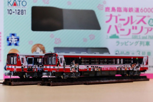 KATO 鹿島臨海鉄道6000形 ガルパン2号車+3号車入線！ : ヒ車体置き場