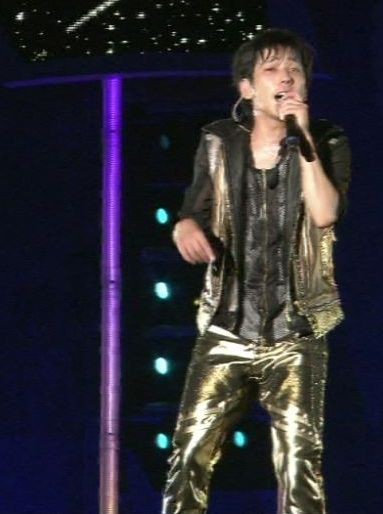 二宮和也・嵐 ライブ本番中に腰痛！ 耐え難い激痛を抱えながらニノが