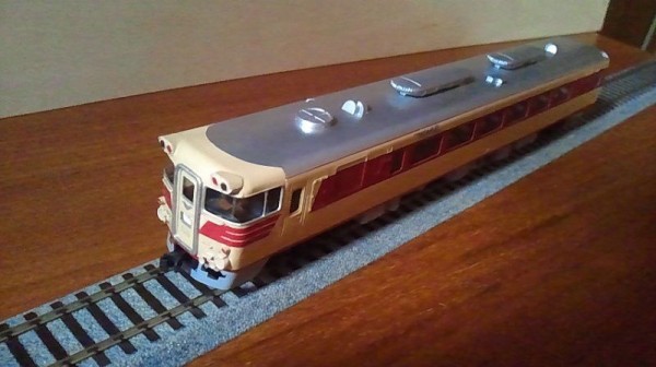 鉄道模型 HOゲージ キハ82 5 HOゲージ 小高模型 ペーパー製 キハ82系 5両編成 完成品