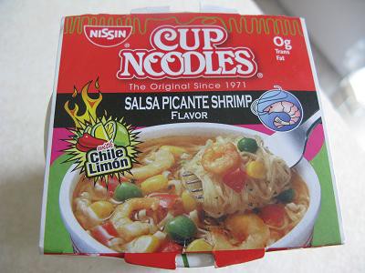 カップ麺対決 Ktmorrisの今日の出来事