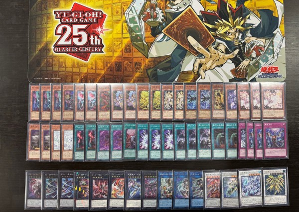 遊戯王【Ｋ９クリストロン】デッキ スリーブ付　ｂ 遊戯王【K9クリストロン】デッキ スリーブ付 b - メルカリ