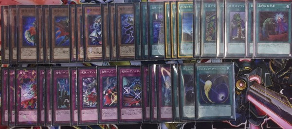 遊戯王 魔弾 優勝デッキレシピ トレカ王 10 4 遊戯とヴァンガード