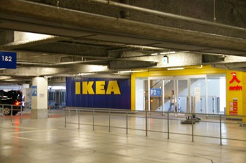 横浜港北にある北欧のインテリアショップ Ikea港北 のビストロでいただく安くておいしいホットドッグ 横浜ブログ