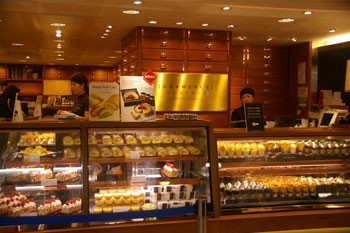 横浜高島屋のグラマシーニューヨークで買う個数限定の絶品チーズケーキ 横浜ブログ