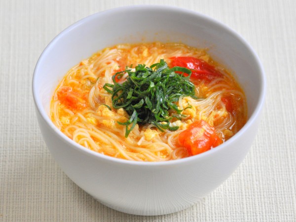 トマトと卵のにゅうめん 自炊めしのメモブログ