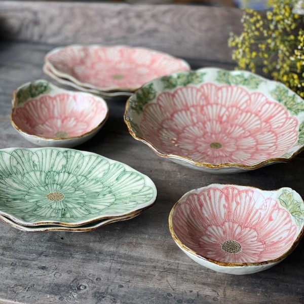 入荷案内：加藤芳平の牡丹/徳七窯の色トクサ @SHOP : うつわ屋