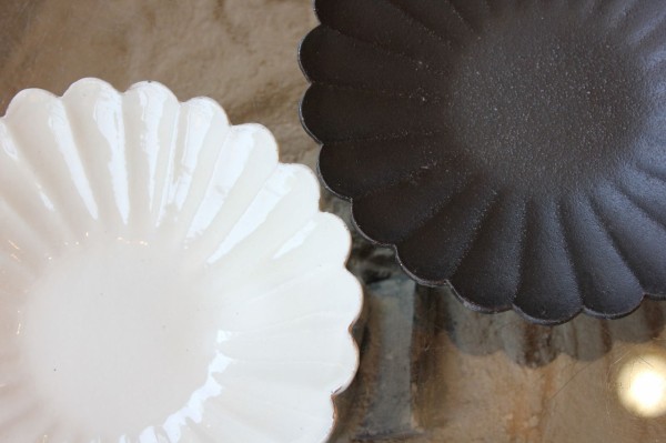 【高島大樹】粉引輪花7寸深皿 2枚セット 高島大樹】粉引輪花7寸深皿 2枚セット 高島大樹】粉引輪花7寸深皿 2枚