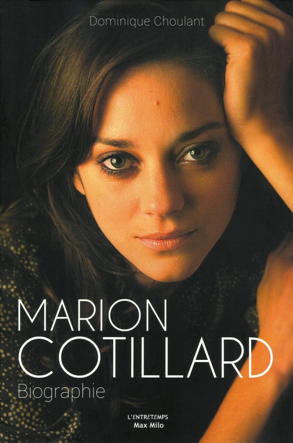 映画 マリアンヌ 恋愛物語は好みでないボクでも これは参った ブラッド ピット主演 日本公開17年の映画 K Unit 情報局 映画 マリアンヌ 恋愛物語は好みでないボクでも これは参った ブラッド ピット主演 日本公開17年の映画 K Unit 情報局