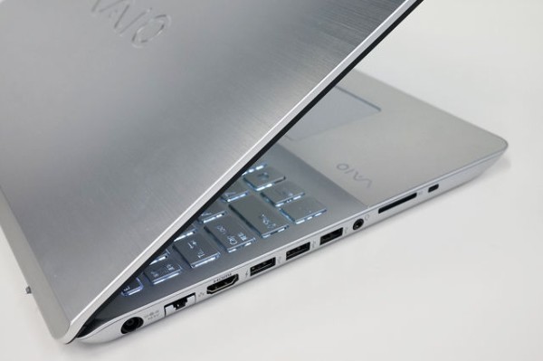 高速なのに安い】SONY VAIO Fit 14【SSD・タッチパネル搭載】