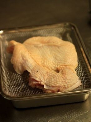 鳥肉の燻製（中華鍋篇） : 燻製記 -燻製の作り方と燻製レシピ400