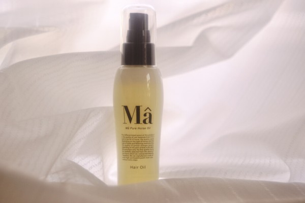 オシャレな馬油 Maヘアオイル クピの蒼い風