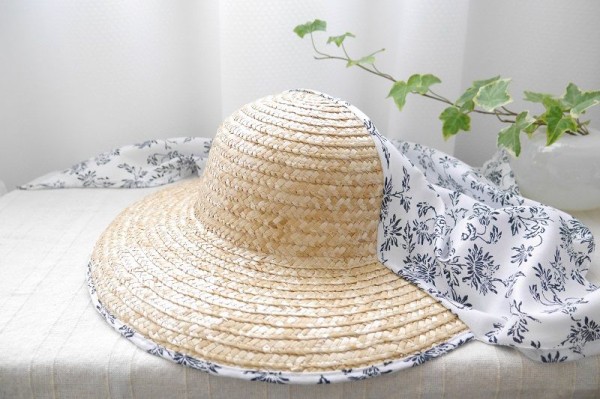 ダイソーの園芸用帽子でガーデニングの熱中症対策 くらすき すっきり心地よく暮らす小さな工夫