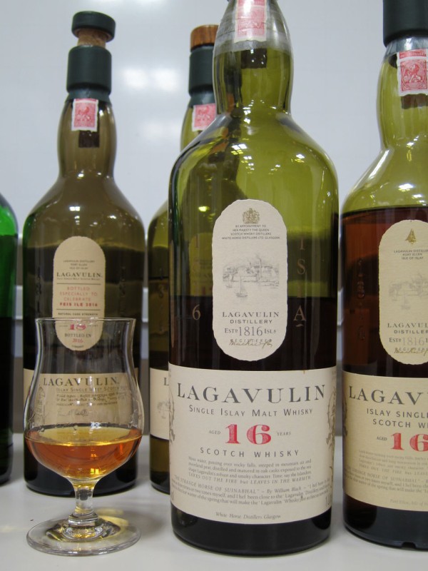 ラガヴーリン 16年 1990年代流通 ホワイトホース表記 : くりりんの