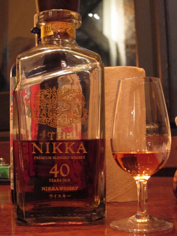 数量限定品　ザ・ニッカ40年　ウイスキー　700ml 43% アサヒ ザ・ニッカ 40年 43％ 700ml オリジナルクリスタルグラス