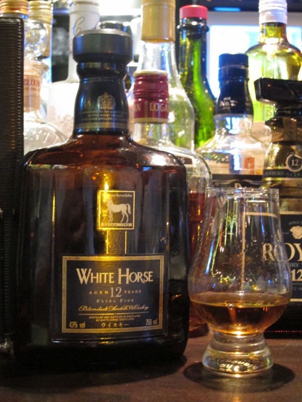 ウイスキー ホワイトホース12年 エクストラファイン 旧ボトル 1L b405816f.jpg