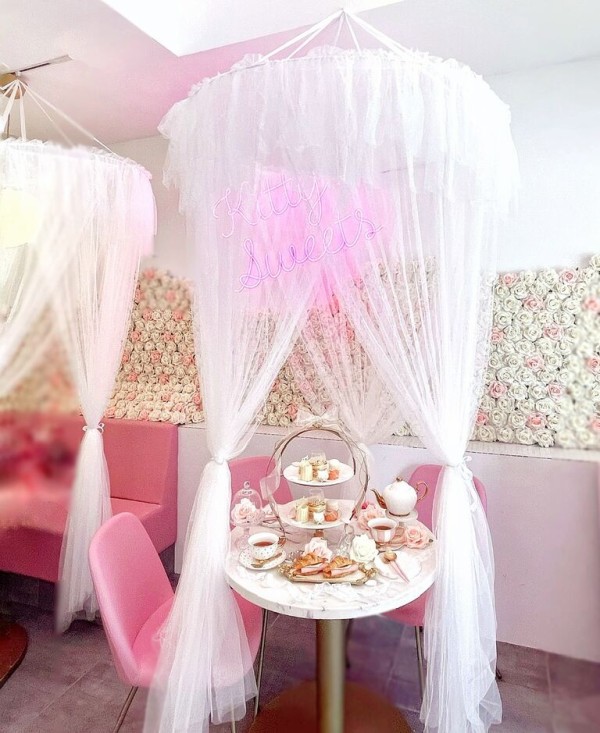 大阪でイチバンかわいい♡白いちごの姫アフタヌーンティー