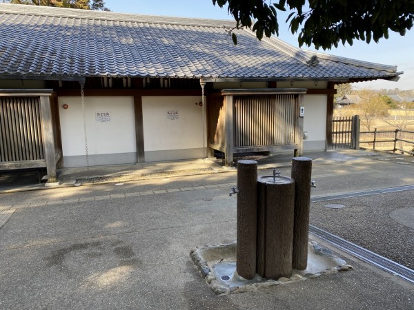 奈良公園お散歩スケッチ~憧れの二月堂裏参道で描く~ : 水彩的 奈良公園お散歩スケッチ~憧れの二月堂裏参道で描く~ : 水彩的