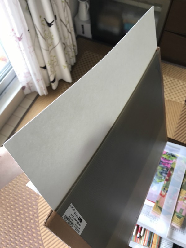 ２００円前後で 水張りできる超軽量プラダン画板作りました 改訂 水彩的生活kurokawaの透明水彩画