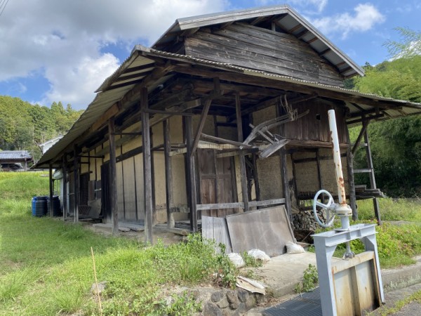 飯田史朗、【山峡の町】、希少な額装用画集より、新品額装付、状態良好 稲刈り前の秋の棚田を描く「笹部の棚田（兵庫県川西市）」スケッチ
