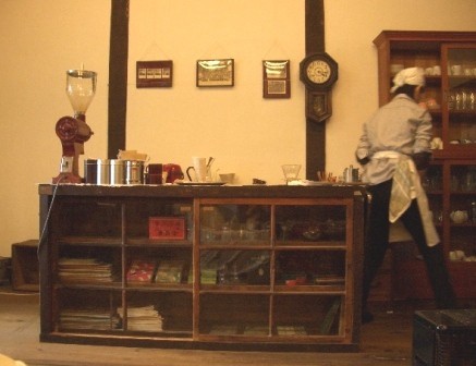 カフェ明治学校 山梨県北杜市須玉町下津金 カフヱー花園