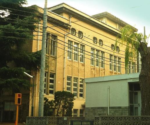 慶應義塾大学信濃町キャンパスに残る近代建築（新宿区大京町