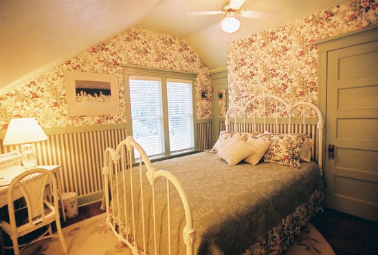 花柄の壁紙の部屋いっぱい 可愛い部屋紹介ブログ
