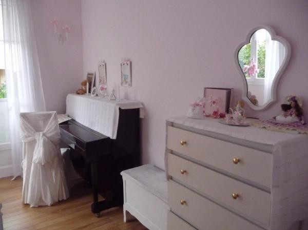 ピアノのあるベビーピンクの女の子部屋 可愛い部屋紹介ブログ