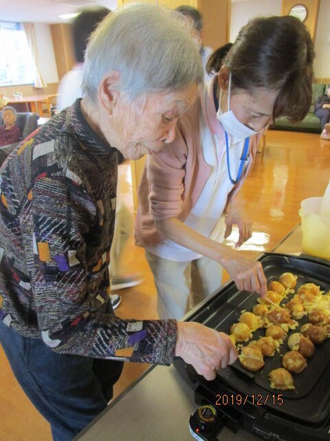 12月誕生日会 ロシアンたこ焼き 黒潮園 フロア通信