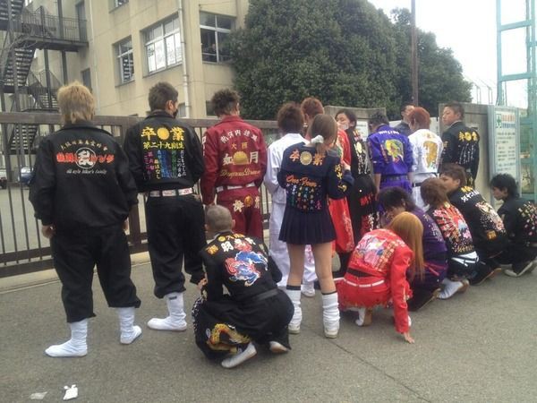 画像 大阪の中学卒業式に現れたヤンキーやばすぎワロタｗｗｗｗｗｗｗｗｗ くるくるｖｉｐ