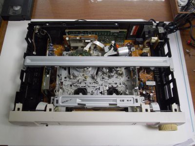 三菱タイムラプスビデオ HV-9168 長時間ビデオの修理 : 草津の修理工房