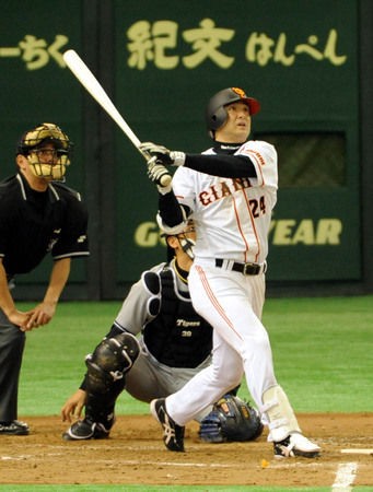 代打 俺 巨人高橋由伸監督 食べ過ぎた ティー打撃で汗流す 巨人裏速 Giantsまとめ２ちゃんねる