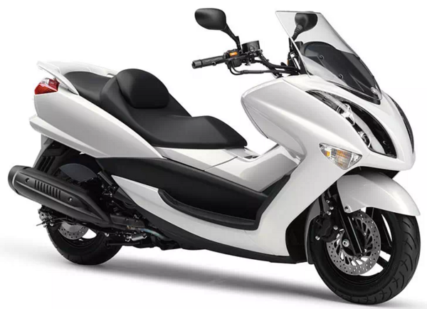 マジェスティ 4D9の部屋（前期型）後期も対応 : おじおばの奮闘記